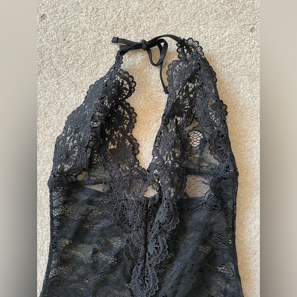 Glitter Brand Sexy Black Lace Halter Dress - Picture 3 of 5